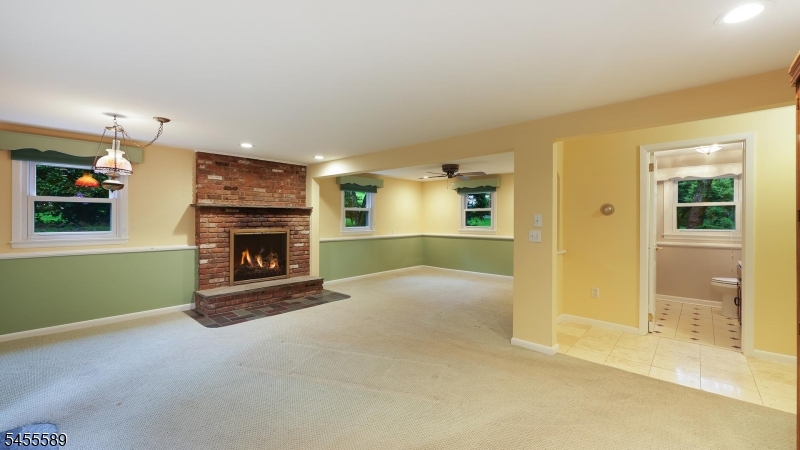 37 Ambar Pl Property Photo 23