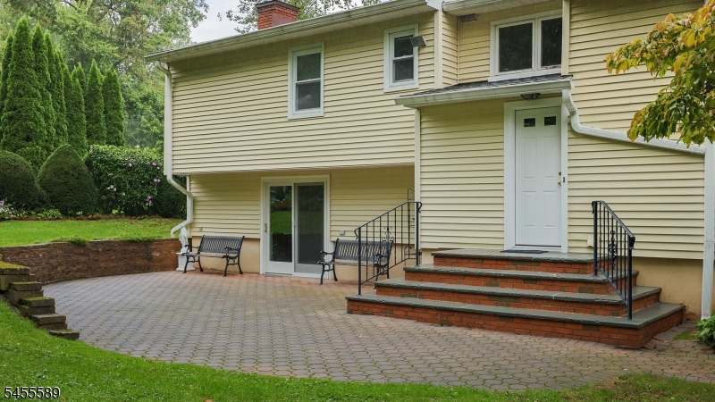 37 Ambar Pl Property Photo 27