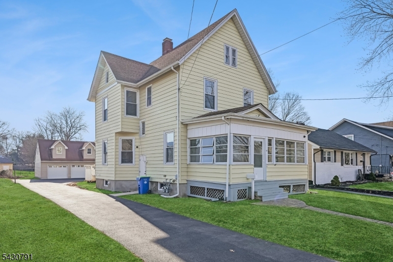 171 S Bridge St Property Photo 1