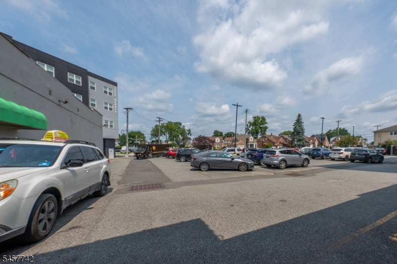 1014 Stuyvesant Ave Property Photo 25