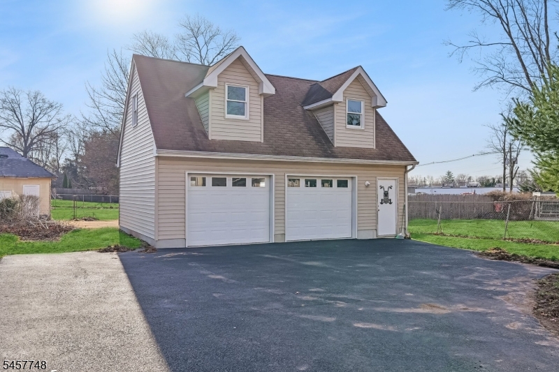 171 S Bridge St. Property Photo 1