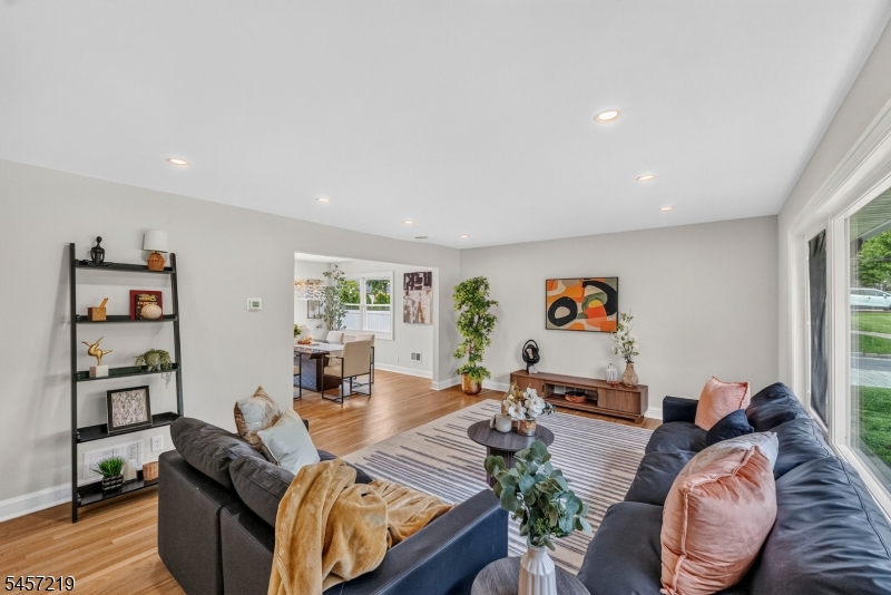15 Haussler Ter Property Photo 6