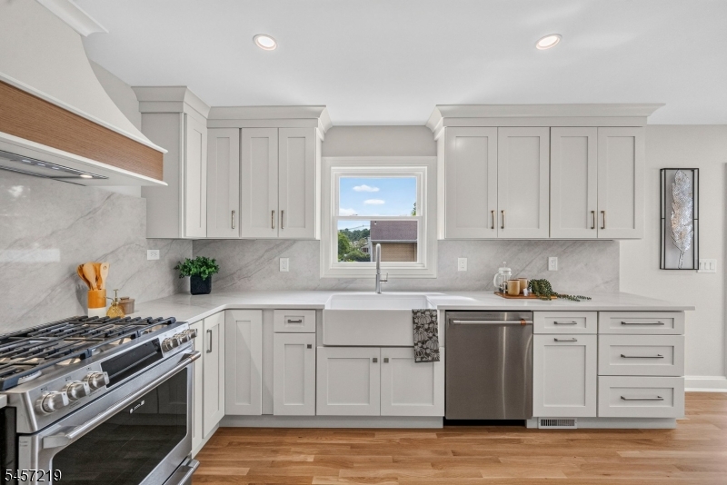 15 Haussler Ter Property Photo 17
