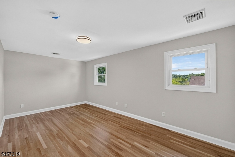 15 Haussler Ter Property Photo 29