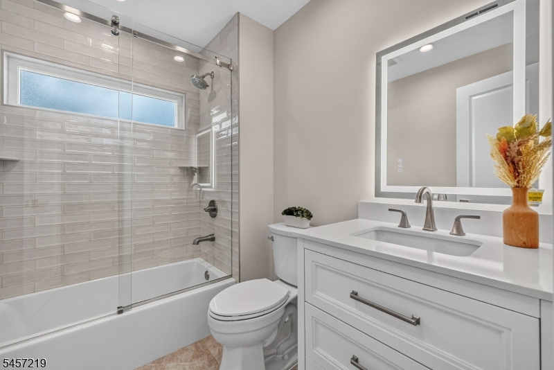 15 Haussler Ter Property Photo 34