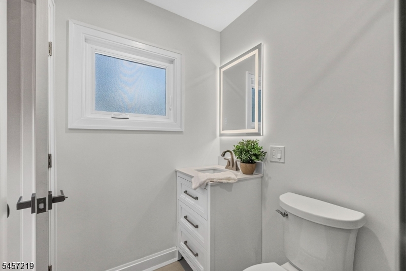 15 Haussler Ter Property Photo 42