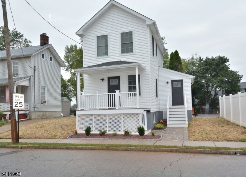 3 Brown St Property Photo 1