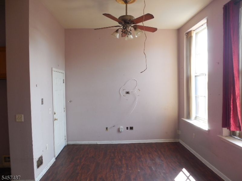 18 Market Street 301 Property Photo 4