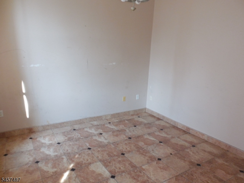 18 Market Street 301 Property Photo 6