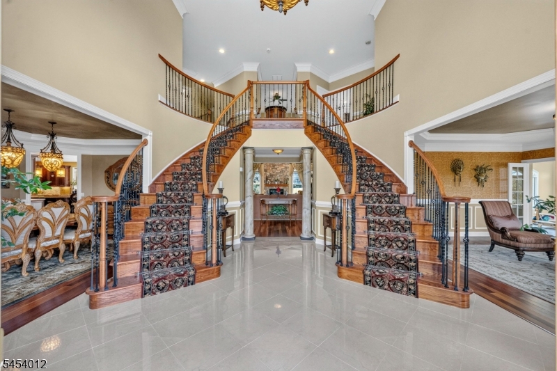 6 High Ridge Ln Property Photo 3