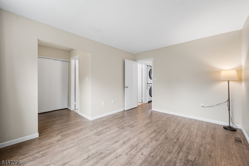 11 Canterbury Cir Property Photo 12
