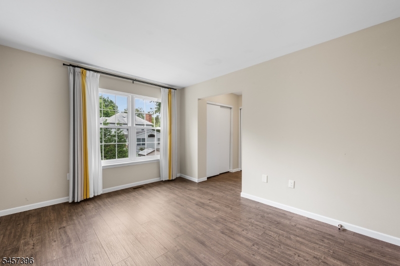 11 Canterbury Cir Property Photo 13