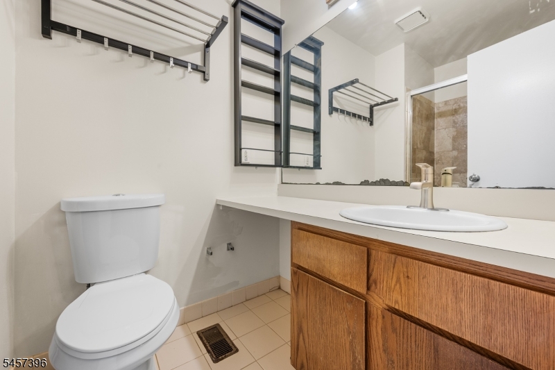 11 Canterbury Cir Property Photo 15