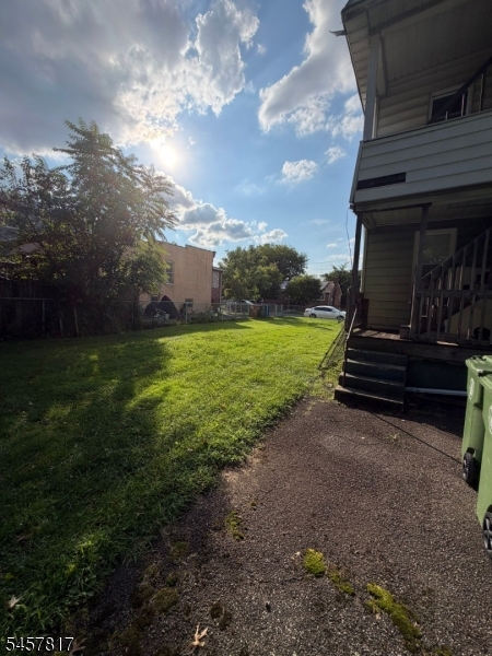 1220 E Henry St Property Photo 10