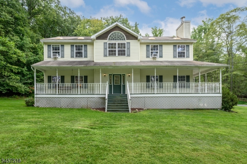 34 Highland Ave Property Photo 1