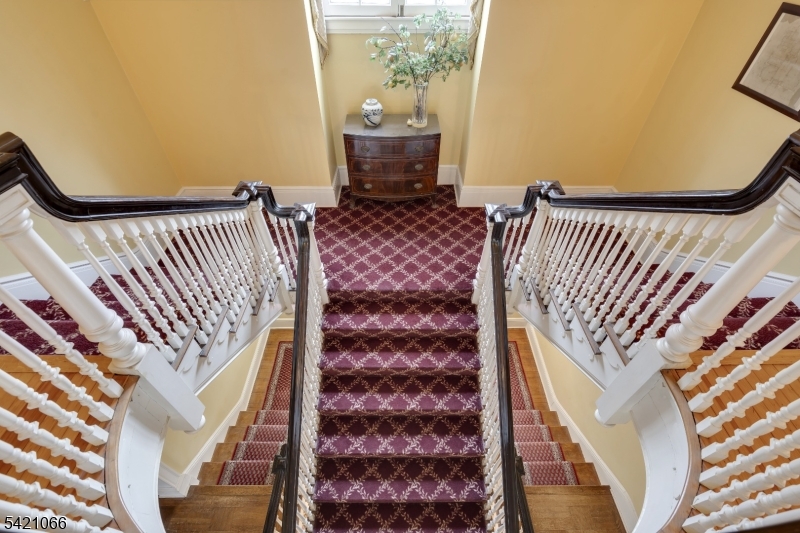 1112 Watchung Ave Property Photo 22