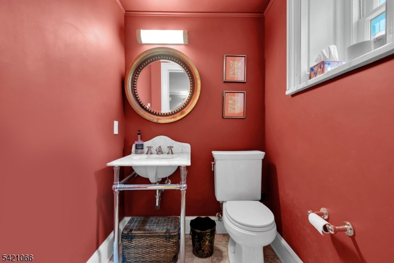1112 Watchung Ave Property Photo 33