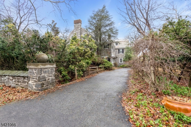 1112 Watchung Ave Property Photo 44