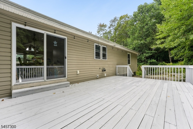 84 Fairlawn Dr Property Photo 30