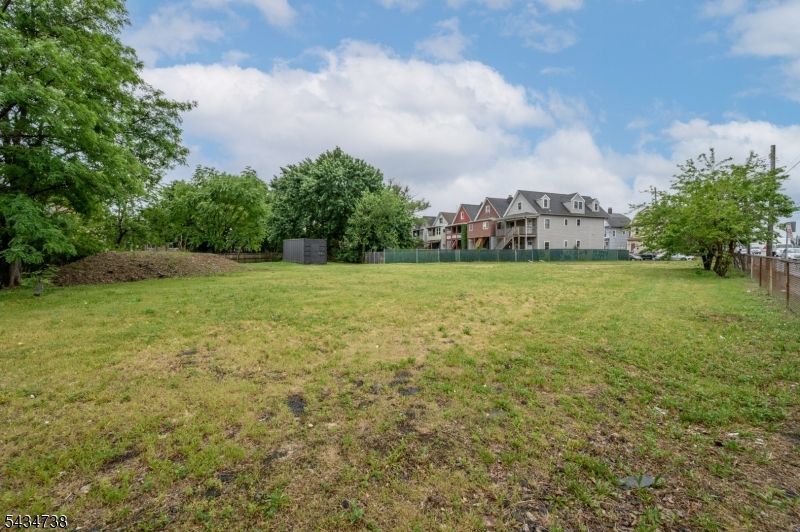 Grier Ave Property Photo 4