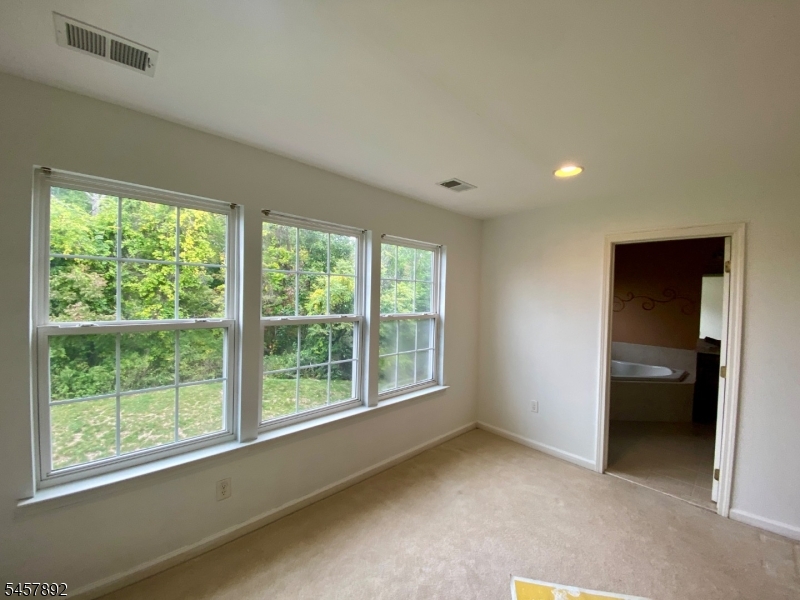 40 Black Bear Ct Property Photo 6