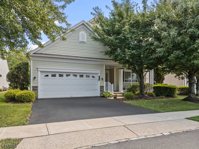 574 Post Ln Property Photo 1