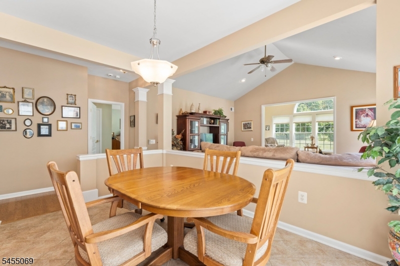 574 Post Ln Property Photo 17