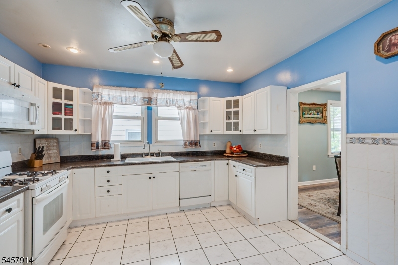 1331 Center St Property Photo 17