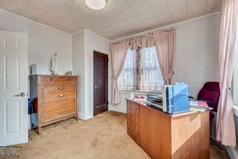 1331 Center St Property Photo 20