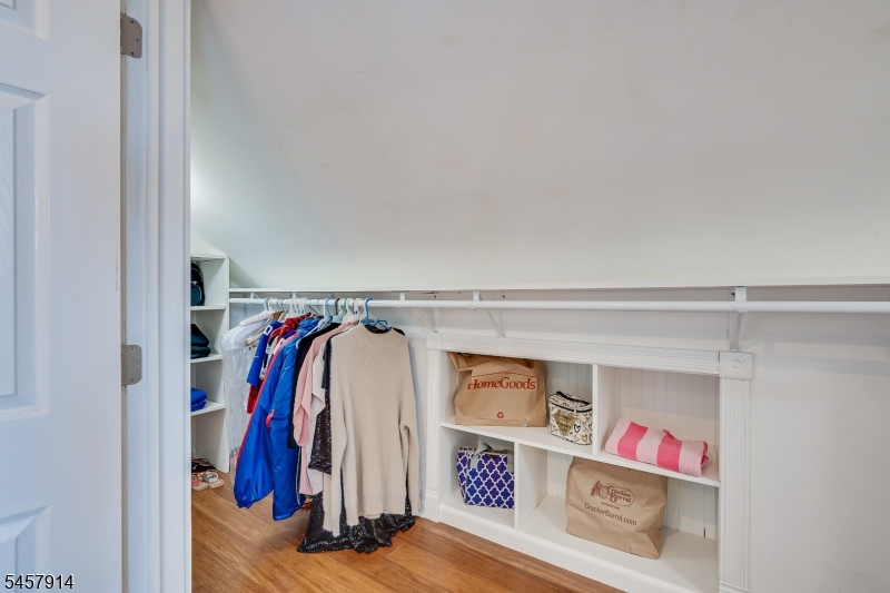 1331 Center St Property Photo 29