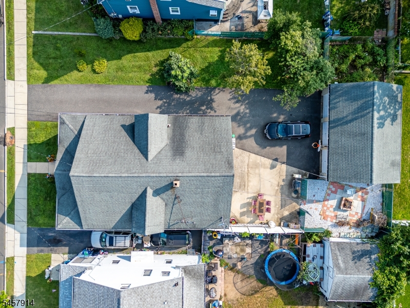 1331 Center St Property Photo 45