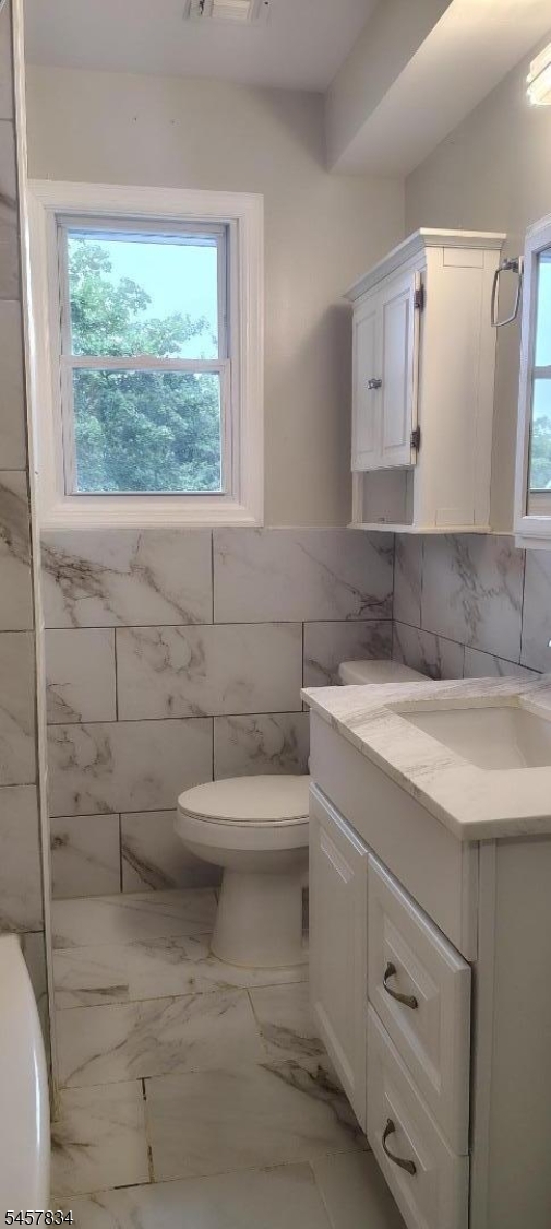 15 Coe Ave Property Photo 10