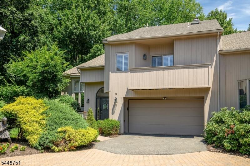 14 Robinhood Dr Property Photo 2