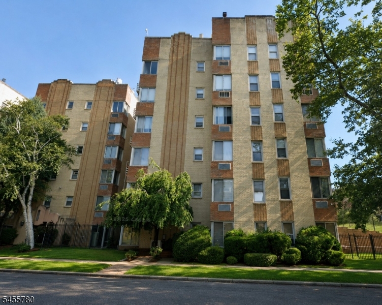 19 Lyons Ave 203 Property Photo 1