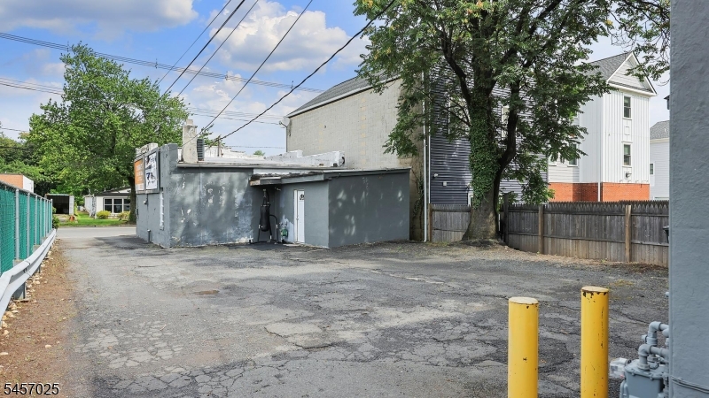 346 South Ave Property Photo 29
