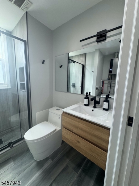 40 Jay St 3 Property Photo 16