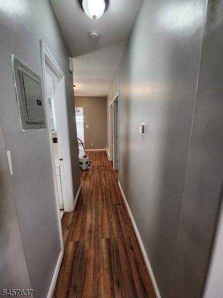 230 Pine St Property Photo 7