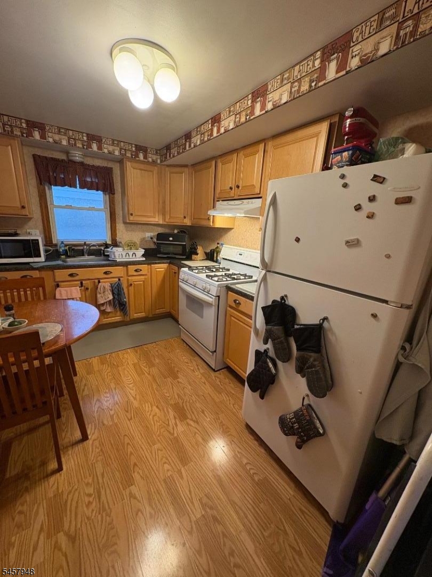 839 Riverside Ave 2 Property Photo 12