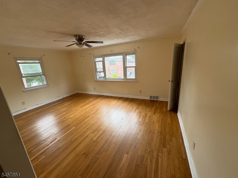 138 Midland Pl Property Photo 2