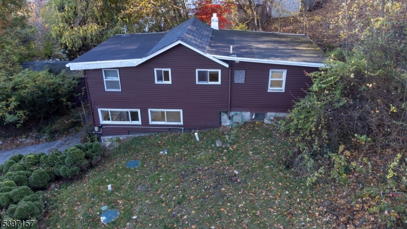 18 Decker Pond Rd Property Photo 7