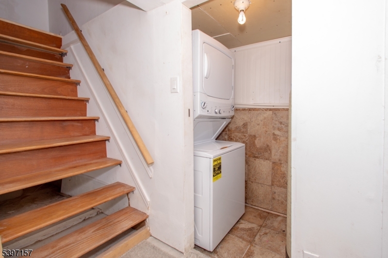 18 Decker Pond Rd Property Photo 24