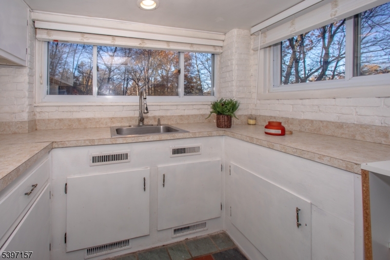 18 Decker Pond Rd Property Photo 30