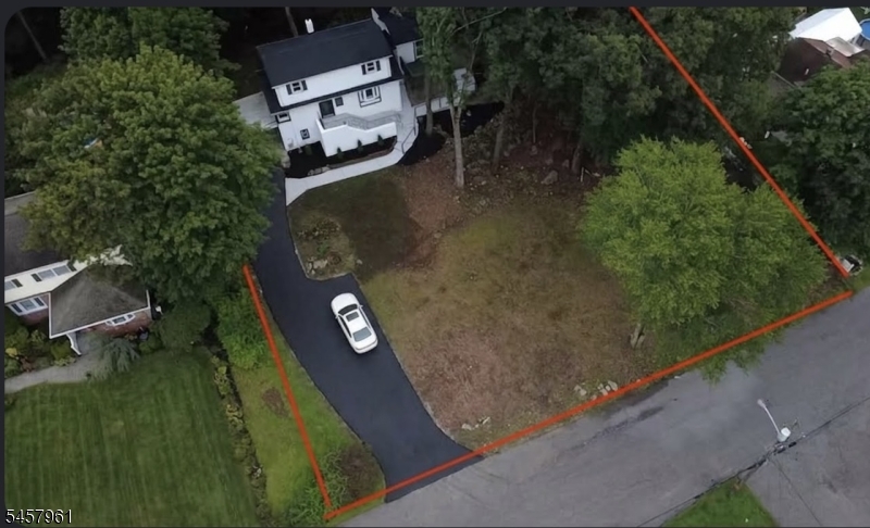 20 Garbarino Ave Property Photo 2