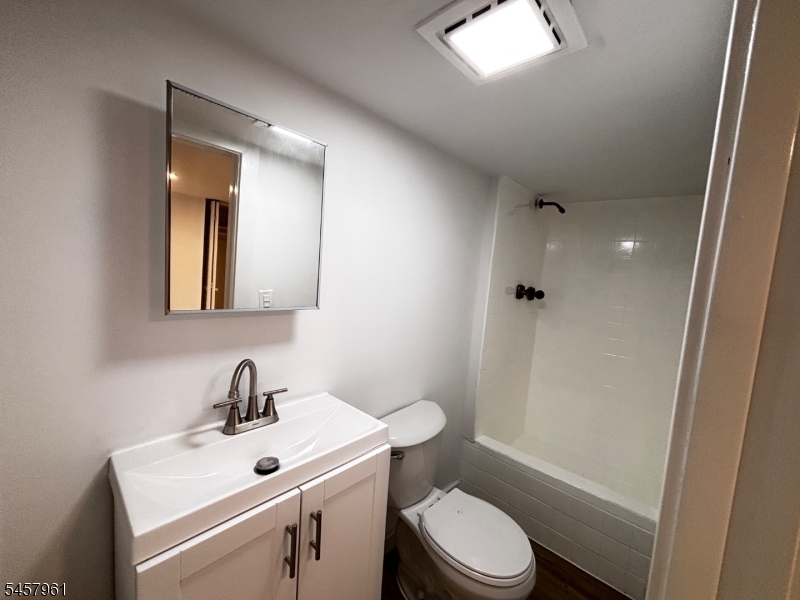 20 Garbarino Ave Property Photo 11