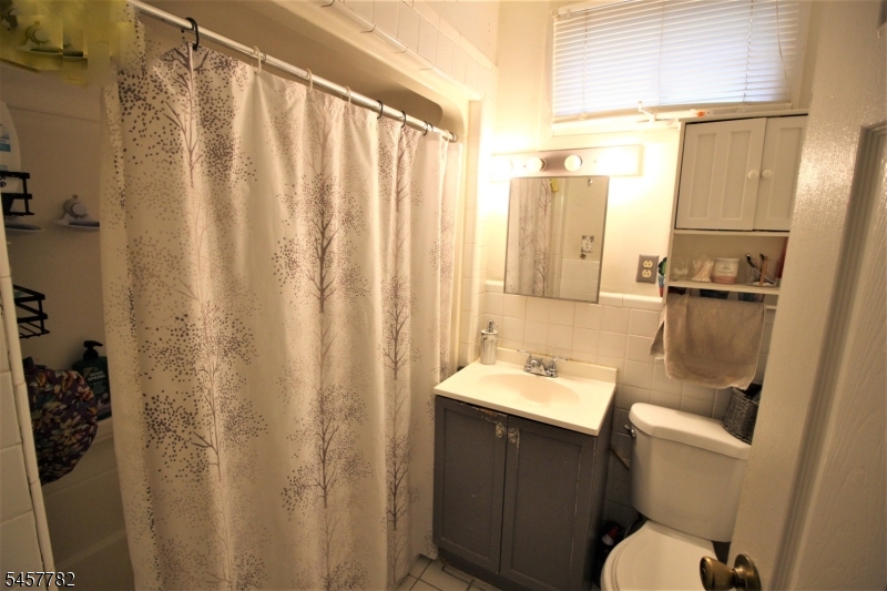 10 Rose Ter Property Photo 9