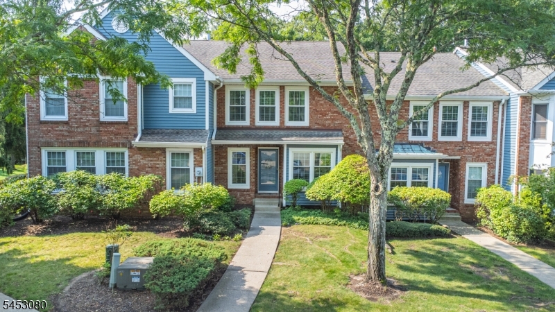 54 Woodledge Ct Property Photo 1