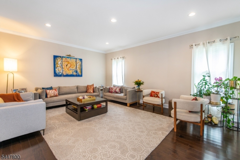 7 Gordon Place Property Photo 10