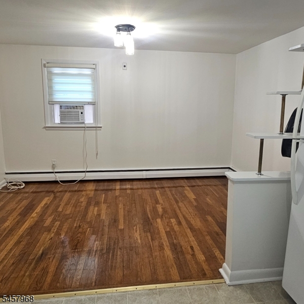 19 Knoble Pl 2nd Floor Property Photo 5