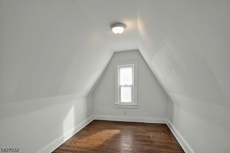 1208 Pompton Ave Property Photo 14