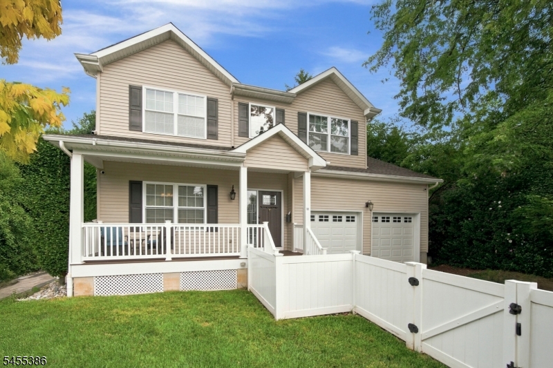18 Kendall Rd Property Photo 1